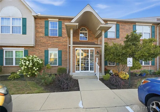 Condo for sale at 8824 Carrousel Park Cir #59, Cincinnati, OH 45251 | MLS# 970208