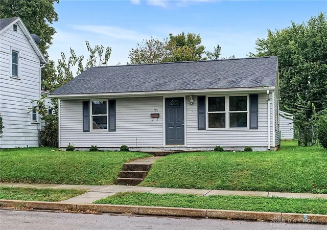 Photo 1 of Single family home for sale at 1795 Broadway St, Springfield, OH 45504 | MLS# 970299 | Listing updated on 2026-10-20