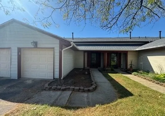 Photo 1 of Townhouse for sale at 36 Highpoint Dr, Miamisburg, OH 45342 | MLS# 970697 | Listing updated on 2026-10-20