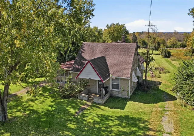 Photo 1 of Sale Pending at 8379 S Union Rd, Miamisburg, OH 45342 | MLS# 970807 | Listing updated on 2026-10-21