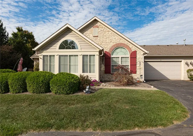 Condo for sale at 16 Scarborough Village Dr, Dayton, OH 45458 | MLS# 970825