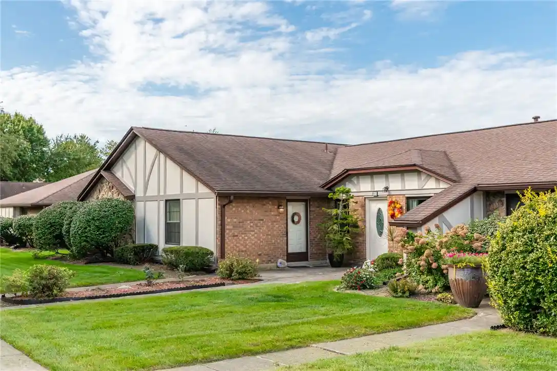 Listing Photo 1 - Condo for sale in 846 Pine Needles Dr located at 846 Pine Needles Dr, Dayton, OH 45458 - Unit 846 Pine Needles Dr