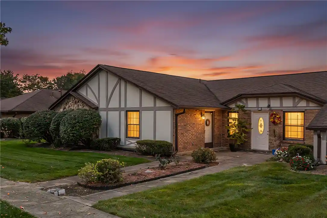 Listing Photo 2 - Condo for sale in 846 Pine Needles Dr located at 846 Pine Needles Dr, Dayton, OH 45458 - Unit 846 Pine Needles Dr