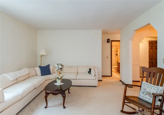 Listing Photo 4 - Condo for sale in building located at 846 Pine Needles Dr, Dayton, OH 45458
