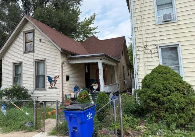 Photo 2 of Sale Pending at 550 Corwin St, Dayton, OH 45410 | MLS# 971060 | Listing updated on 2026-10-21