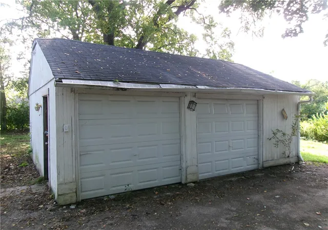 Photo 3 of Sale Pending at 4030 Haney Rd, Dayton, OH 45416 | MLS# 971156 | Listing updated on 2026-10-20