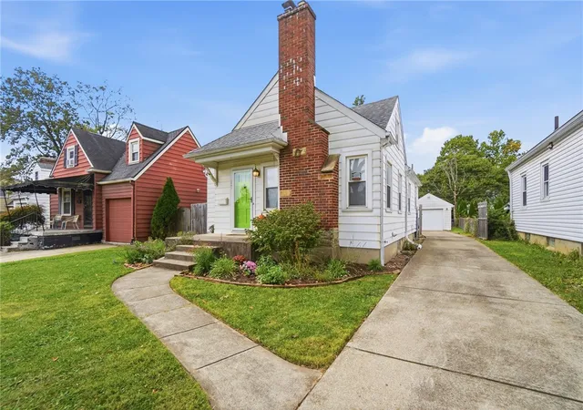 Photo 2 of Sale Pending at 2841 Kenview Ave, Dayton, OH 45420 | MLS# 971286 | Listing updated on 2026-10-21