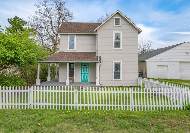 Photo 1 of Single family home for sale at 2210 Larch St, Springfield, OH 45503 | MLS# 971056 | Listing updated on 2026-10-20