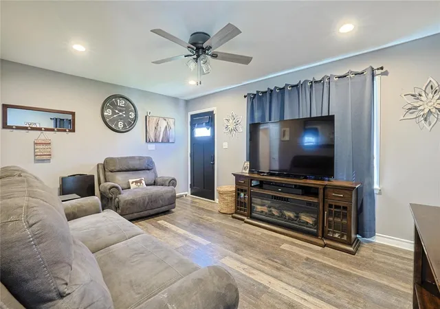 Photo 3 of Single family home for sale at 324 Todd Pl, Hamilton, OH 45011 | MLS# 971360 | Listing updated on 2026-10-30