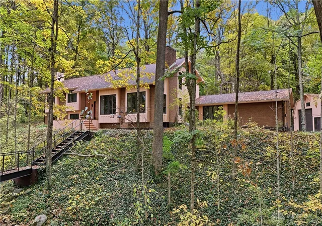 Photo 1 of Sale Pending at 2302 Kershner Rd, Dayton, OH 45414 | MLS# 971335 | Listing updated on 2026-10-20