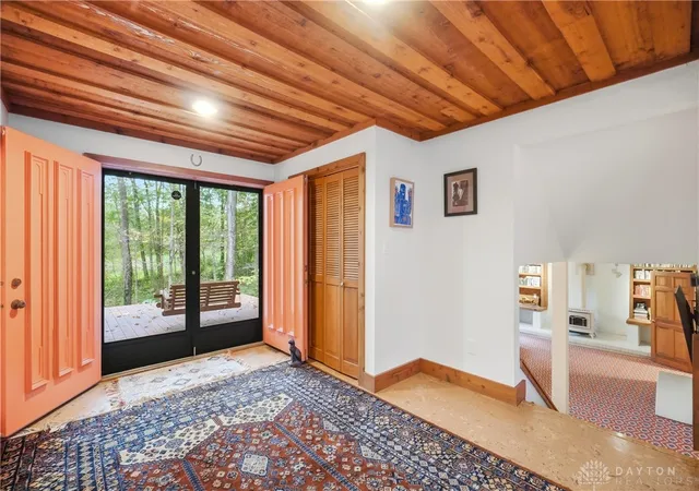 Photo 4 of Sale Pending at 2302 Kershner Rd, Dayton, OH 45414 | MLS# 971335 | Listing updated on 2026-10-20