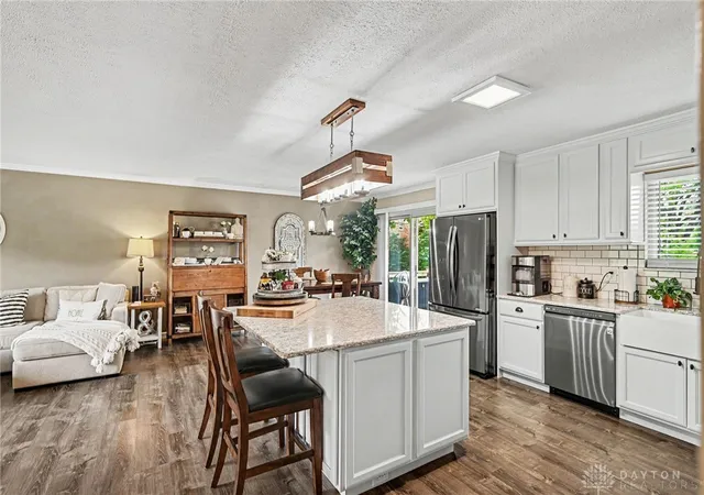 Photo 1 of Sale Pending at 850 Lea Castle Pl, Miamisburg, OH 45342 | MLS# 971380 | Listing updated on 2026-10-21