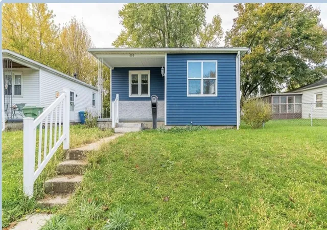 Single family home for sale at 803 Dingman St, Sidney, OH 45365 | MLS# 971241