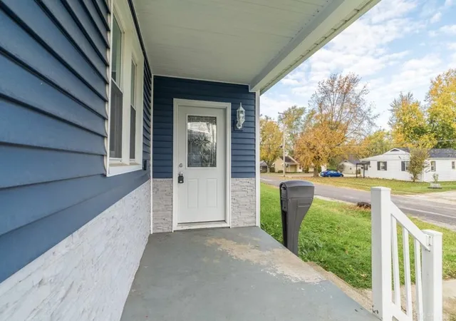 Photo 4 of Single family home for sale at 803 Dingman St, Sidney, OH 45365 | MLS# 971241 | Listing updated on 2026-10-20