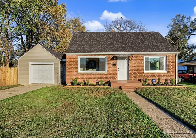 Photo 1 of Sale Pending at 236 N Arlington Ave, Springfield, OH 45503 | MLS# 971535 | Listing updated on 2026-10-27