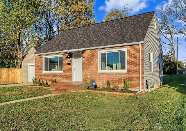 Photo 3 of Sale Pending at 236 N Arlington Ave, Springfield, OH 45503 | MLS# 971535 | Listing updated on 2026-10-31