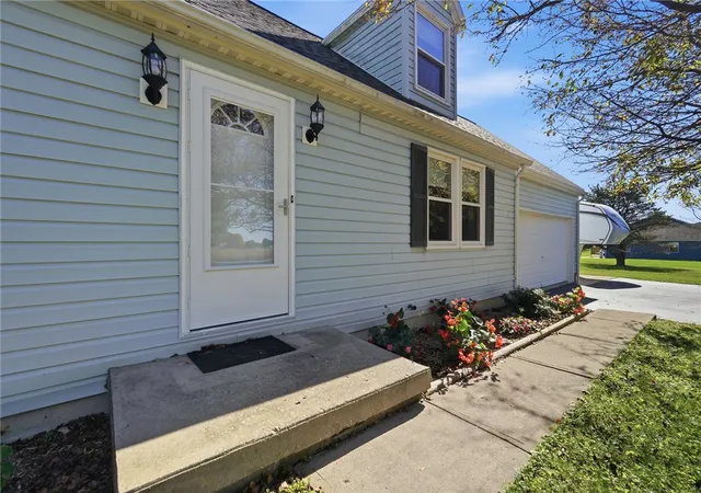 Photo 4 of Single family home for sale at 3150 Tipp Elizabeth Rd, New Carlisle, OH 45344 | MLS# 971510 | Listing updated on 2026-10-21