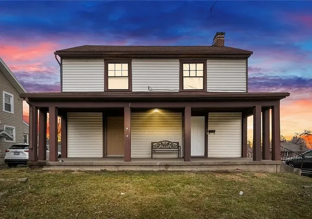 Photo 3 of Single family home for sale at 513 W Fairview Ave, Dayton, OH 45405 | MLS# 971553 | Listing updated on 2026-10-20