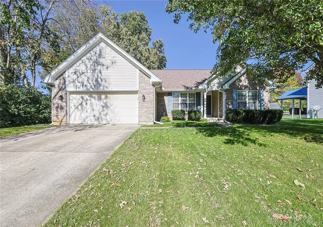 Single family home for sale at 520 Heritage Tr, Lebanon, OH 45036 | MLS# 971562