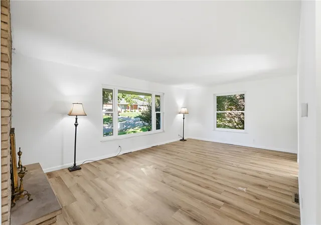 Photo 4 of Single family home for sale at 1192 Cadillac Dr, Hamilton, OH 45013 | MLS# 971445 | Listing updated on 2026-10-20