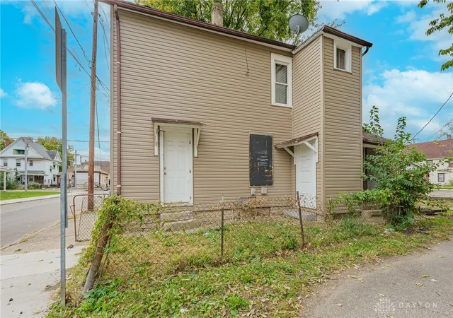 Photo 2 of House for sale at 569 Corwin Ave, Dayton, OH 45410 | MLS# 971586 | Listing updated on 2026-10-20