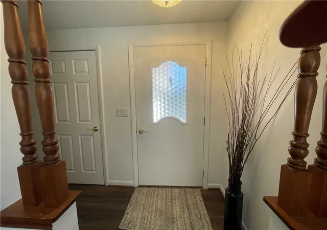 Photo 4 of Single family home for sale at 1814 Wilshire Dr, Piqua, OH 45356 | MLS# 971401 | Listing updated on 2026-10-27