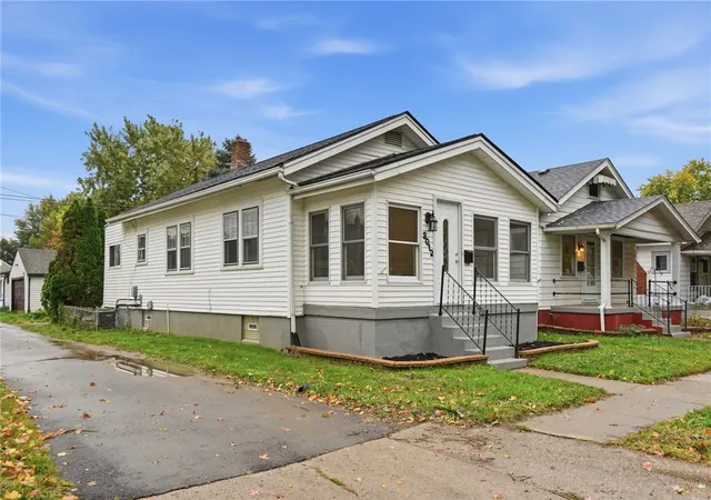 Photo 4 of Single family home for sale at 3012 Wayland Ave, Dayton, OH 45420 | MLS# 971620 | Listing updated on 2026-10-28