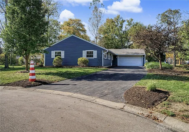 Photo 2 of Single family home for sale at 204 Anton Ct, Dayton, OH 45458 | MLS# 971661 | Listing updated on 2026-10-21