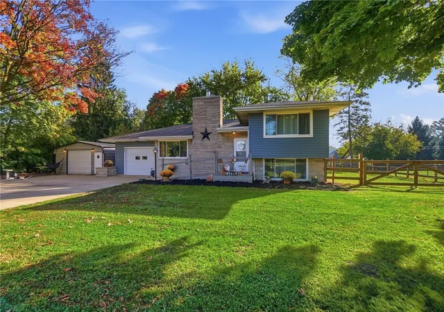 Photo 3 of Single family home for sale at 729 N Ohio St, Greenville, OH 45331 | MLS# 971666 | Listing updated on 2026-10-30