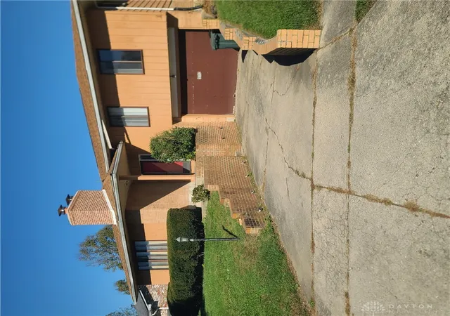 Photo 1 of Single family home for sale at 1712 Knob Crk Dr, Dayton, OH 45417 | MLS# 971617 | Listing updated on 2026-10-22
