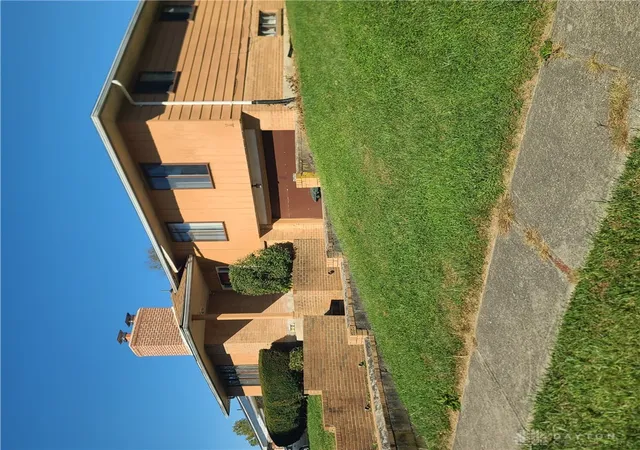 Photo 1 of Single family home for sale at 1712 Knob Crk Dr, Dayton, OH 45417 | MLS# 971617 | Listing updated on 2026-10-22