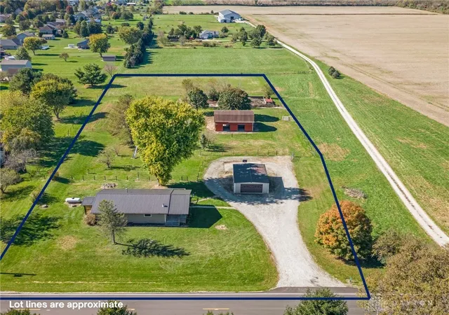 Photo 2 of Single family home for sale at 9173 Wilson Rd, Waynesville, OH 45068 | MLS# 971590 | Listing updated on 2026-10-28