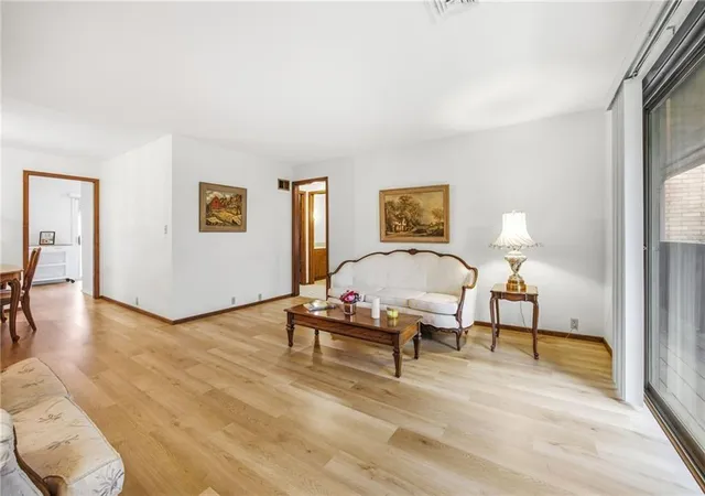 Photo 3 of Condo for sale at 441 W 104th St #D, Kansas City, MO 64114 | MLS# 2639592 | Listing updated on 2026-09-08
