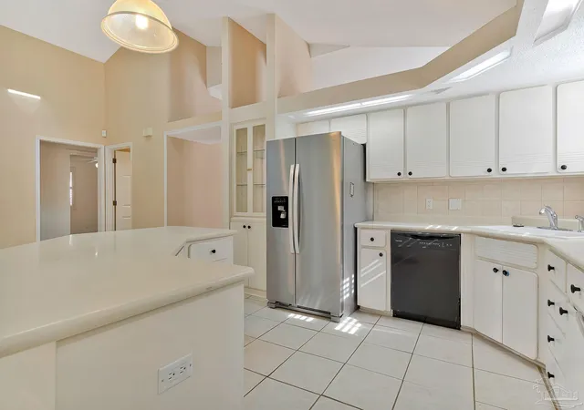 Photo 3 of Single family home for sale at 5421 Dynasty Dr, Pensacola, FL 32504 | MLS# 688821 | Listing updated on 2026-10-19