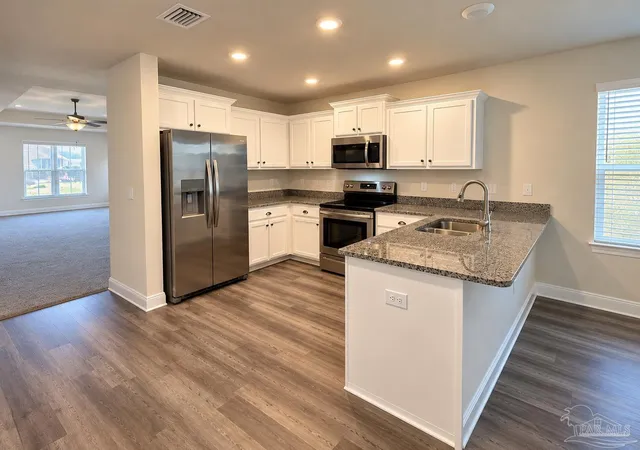 Photo 3 of Single family home for sale at 7023 Sonny Dr, Pensacola, FL 32504 | MLS# 688707 | Listing updated on 2026-10-21