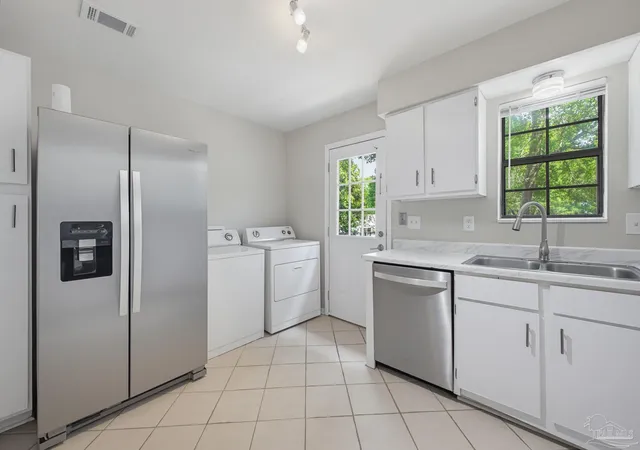 Photo 4 of Condo for sale at 4344 Langley Ave #B202, Pensacola, FL 32504 | MLS# 688516 | Listing updated on 2026-09-04