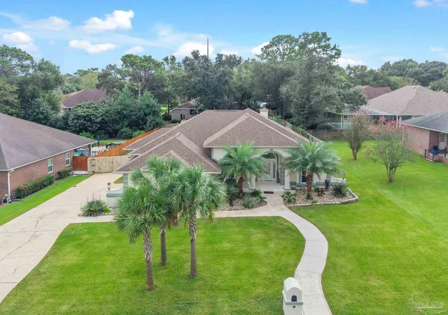 Photo 2 of Single family home for sale at 2005 Cameron Dr, Pensacola, FL 32505 | MLS# 688865 | Listing updated on 2026-09-13