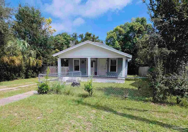 Photo 1 of Multi family home for sale at 204 N East St, Pensacola, FL 32502 | MLS# 689904 | Listing updated on 2026-10-16