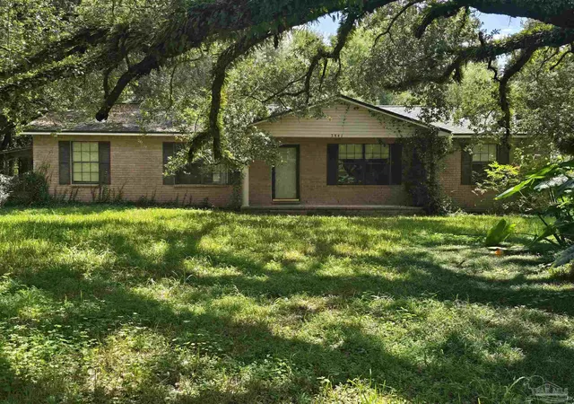 Photo 1 of Single family home for sale at 2841 Mandeville Ln, Pensacola, FL 32526 | MLS# 688365 | Listing updated on 2026-09-14