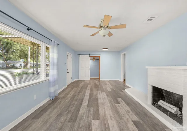 Photo 3 of Single family home for sale at 5824 Nashville Ave, Pensacola, FL 32526 | MLS# 688385 | Listing updated on 2026-09-02