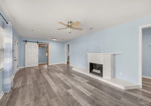 Photo 4 of Single family home for sale at 5824 Nashville Ave, Pensacola, FL 32526 | MLS# 688385 | Listing updated on 2026-09-02