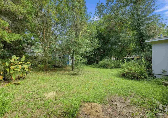 Photo 2 of Single family home for sale at 5012 Burlington Ave, Pensacola, FL 32505 | MLS# 689386 | Listing updated on 2026-10-13