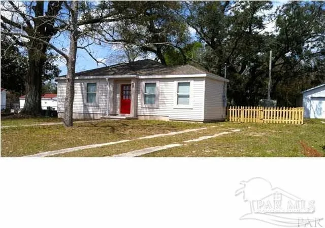 Photo 1 of Single family home for sale at 250 Chestnut St, Pensacola, FL 32506 | MLS# 688880 | Listing updated on 2026-10-07