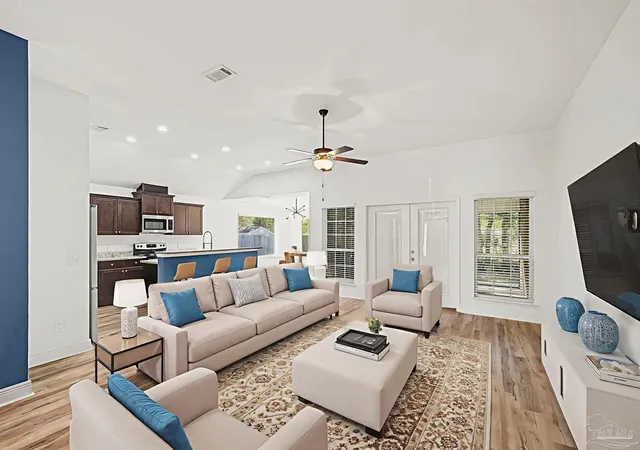 Photo 3 of Single family home for sale at 7329 Farmers Rd, Pensacola, FL 32526 | MLS# 689245 | Listing updated on 2026-10-22