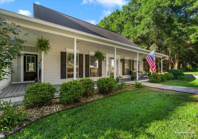 Photo 2 of Single family home for sale at 4951 Winding Way, Milton, FL 32570 | MLS# 688645 | Listing updated on 2026-09-10