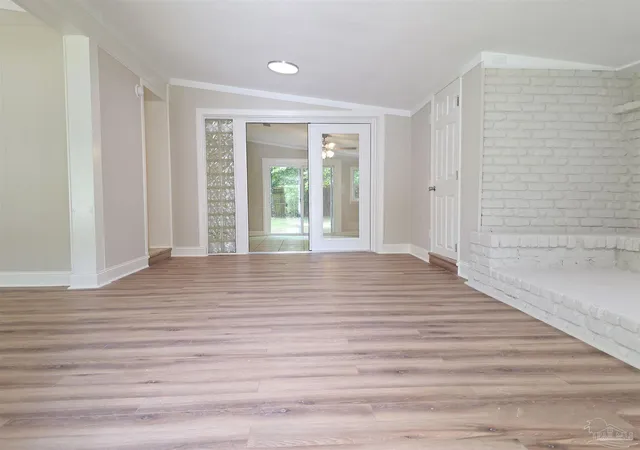 Photo 2 of Single family home for sale at 921 Twinbrook Ave, Pensacola, FL 32505 | MLS# 689409 | Listing updated on 2026-10-22