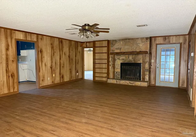 Photo 2 of Single family home for sale at 5749 Windermere Tr, Milton, FL 32571 | MLS# 689805 | Listing updated on 2026-10-21