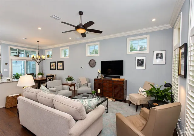 Photo 3 of Single family home for sale at 31 E Gathering Green, Pensacola, FL 32502 | MLS# 689702 | Listing updated on 2026-09-30