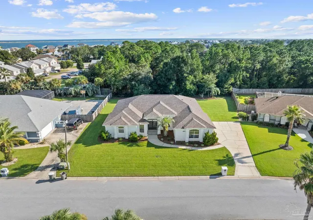 Photo 2 of Single family home for sale at 1137 Naples Dr, Pensacola, FL 32507 | MLS# 689148 | Listing updated on 2026-10-01