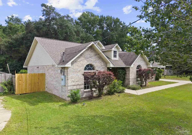 Photo 2 of Single family home for sale at 5078 E Spencer Fld Rd, Milton, FL 32571 | MLS# 689781 | Listing updated on 2026-10-02